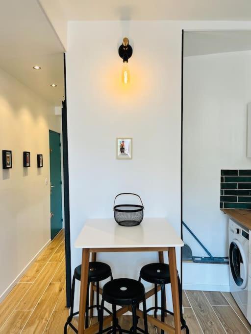 Superbe Appartement Au Coeur Du Mourillon Refais A Neuf Proche Des Plage Toulon Eksteriør billede